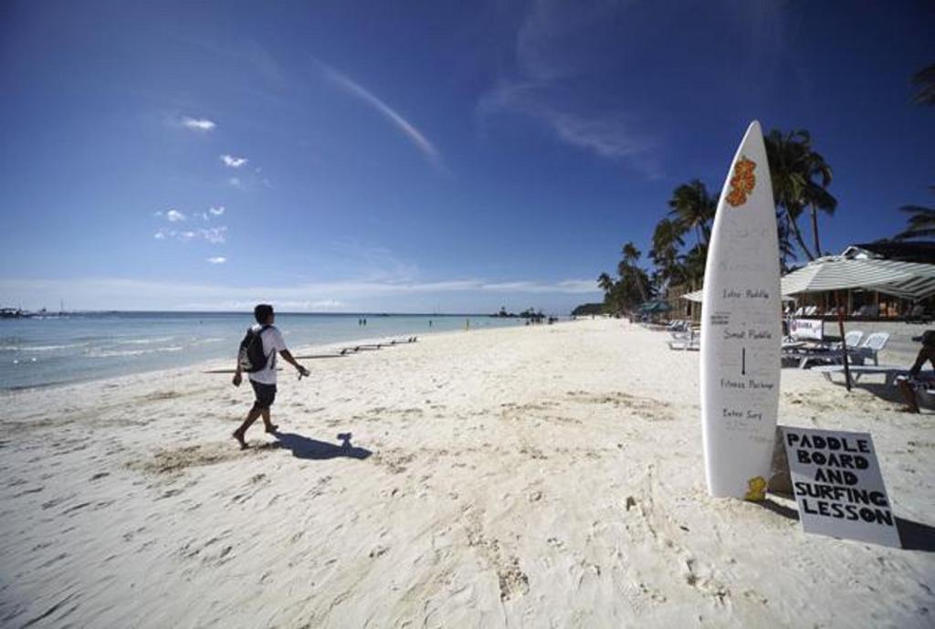 Shore Time Hotel Boracay Balabag  Bagian luar foto