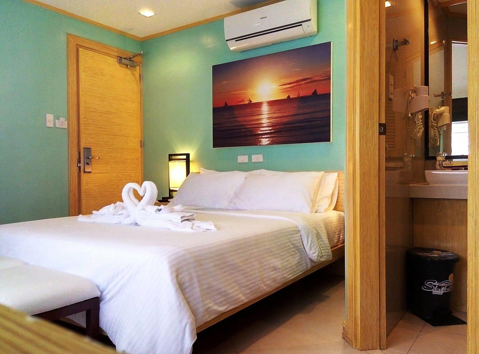 Shore Time Hotel Boracay Balabag  Bagian luar foto