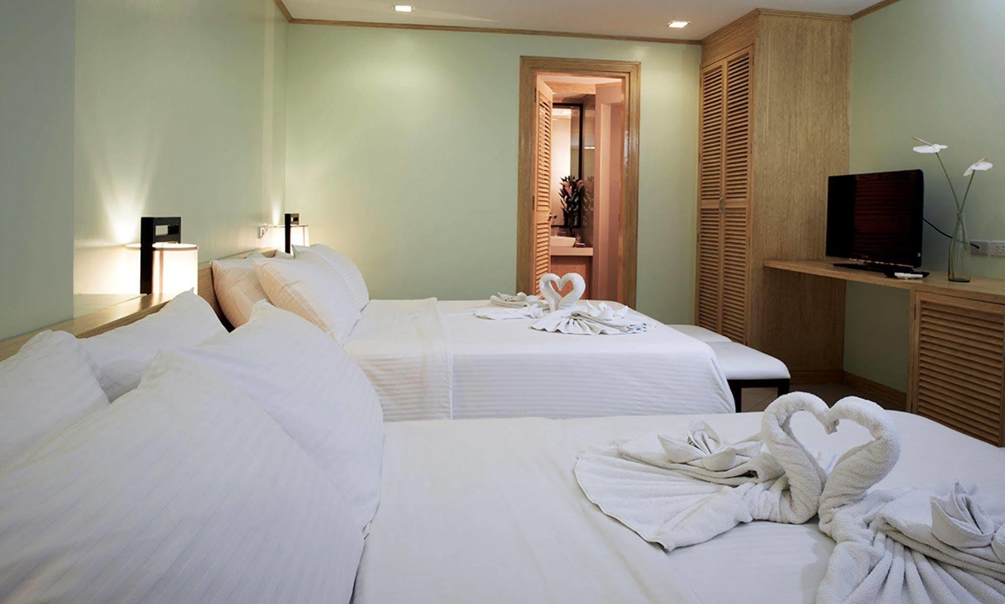 Shore Time Hotel Boracay Balabag  Bagian luar foto